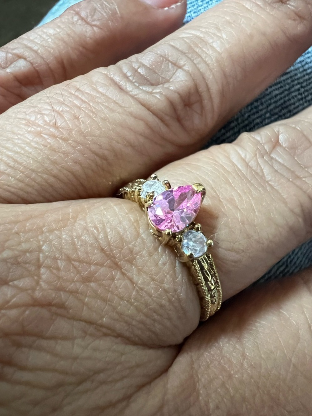 Gold Tone Pink Pear CZ Three Stone Textured Band Ring Size 8.25 #8251